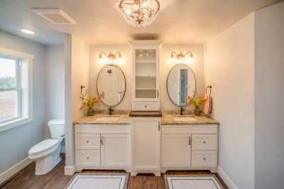 Updated Vanity & Fixtures